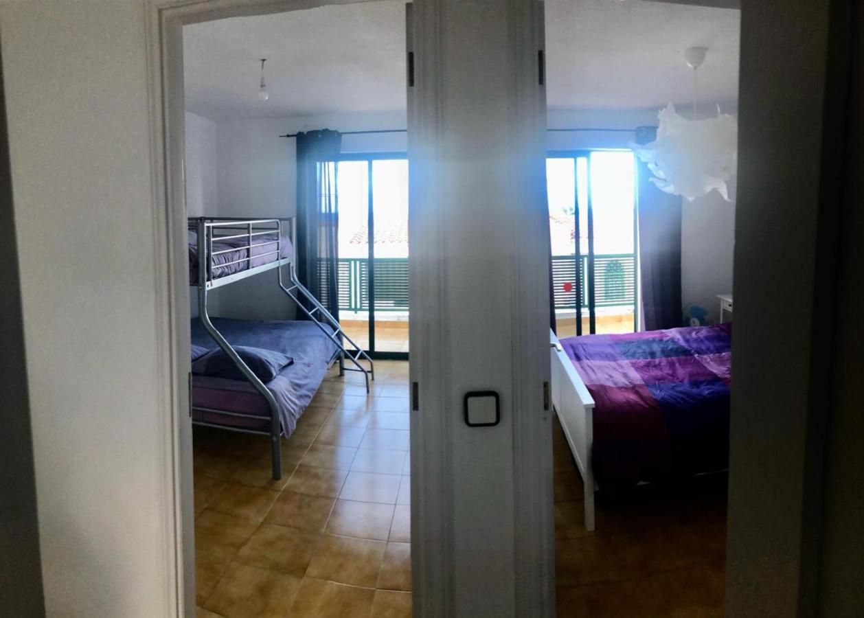 Holiday House Parque Azul Playa La Arena Free Wifi プエルト・デ・サンティアゴ エクステリア 写真