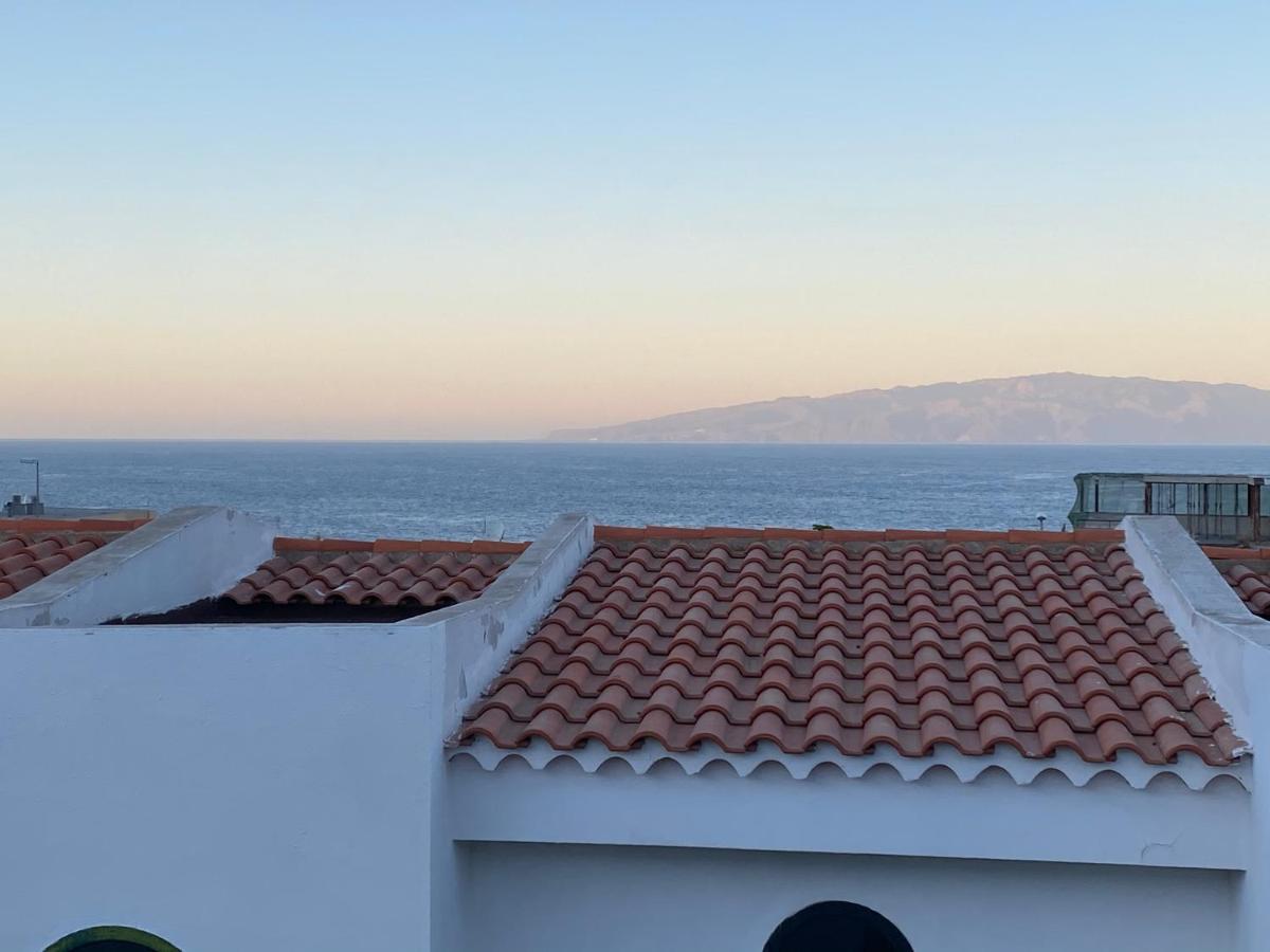 Holiday House Parque Azul Playa La Arena Free Wifi プエルト・デ・サンティアゴ エクステリア 写真